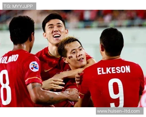 杭州足球队转型之路:从传统强队到现代化发展的新篇章 杭州足球队转型之路:从传统强队到现代化发展的新篇章